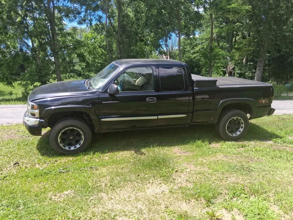 2004 GMC Sierra 2nd Gen - Image 14 of 15