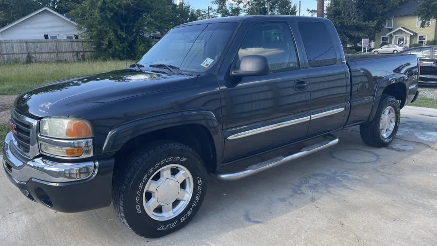 2004 GMC Sierra 2nd Gen - Image 5 of 7