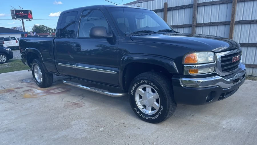 2004 GMC Sierra 2nd Gen - Image 6 of 8