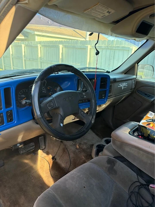 2004 GMC Sierra 2nd Gen - Image 3 of 7