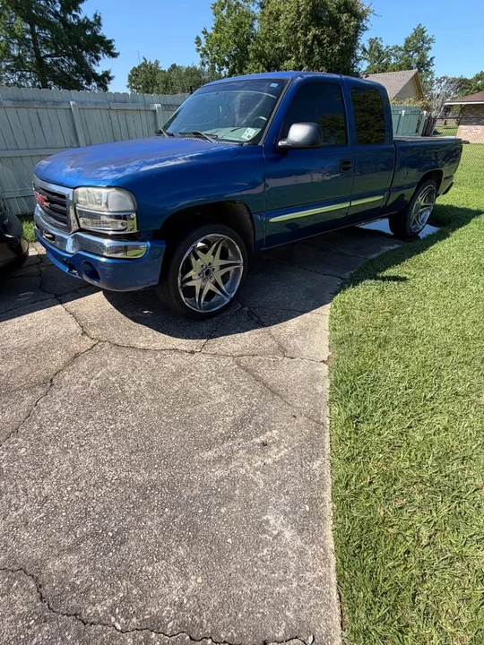 2004 GMC Sierra 2nd Gen - Image 6 of 7