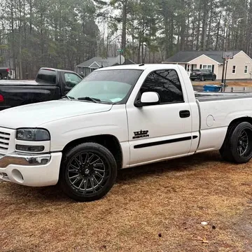 2004 GMC 1500 Regular Cab Short Bed