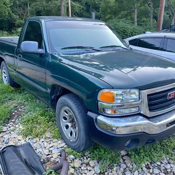 2004 GMC 1500 Regular Cab Short Bed