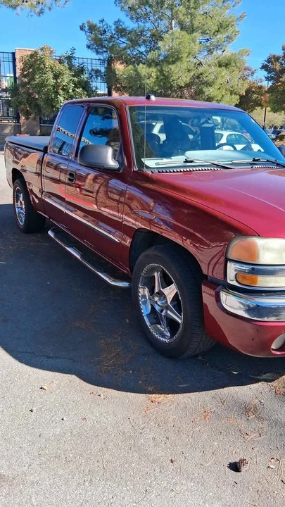 2004 GMC Sierra 1st Gen - Image 3 of 7