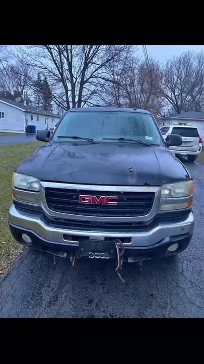 2004 GMC Sierra Heavy Duty 2nd Gen - Image 9 of 9