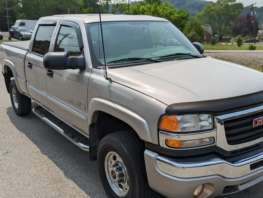 2004 GMC Sierra Heavy Duty 2nd Gen - Image 20 of 31