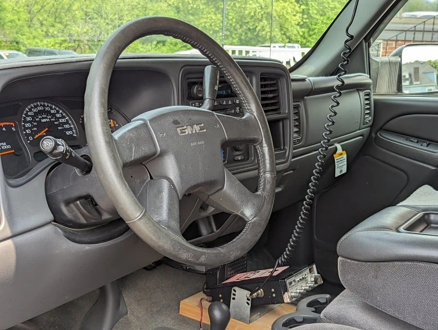 2004 GMC Sierra Heavy Duty 2nd Gen - Image 26 of 31