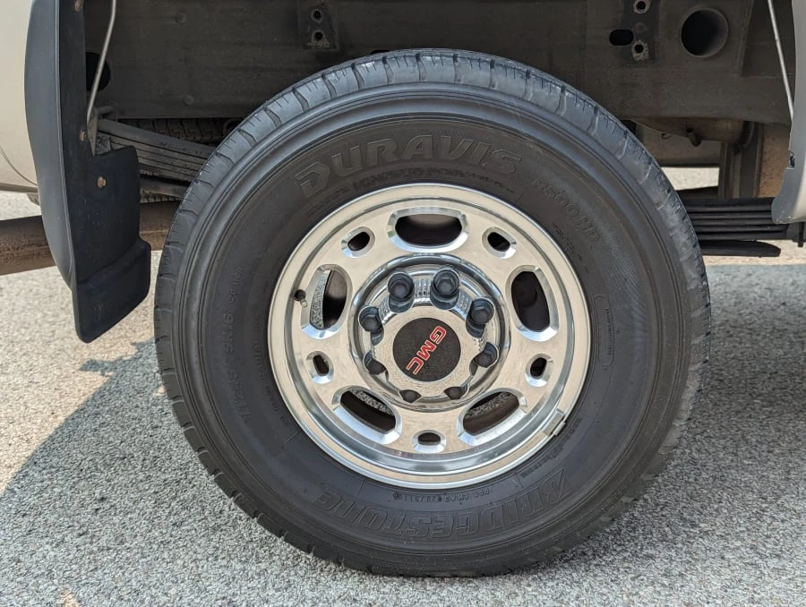 2004 GMC Sierra Heavy Duty 2nd Gen - Image 21 of 31
