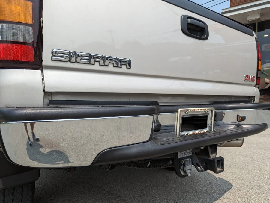 2004 GMC Sierra Heavy Duty 2nd Gen - Image 23 of 31