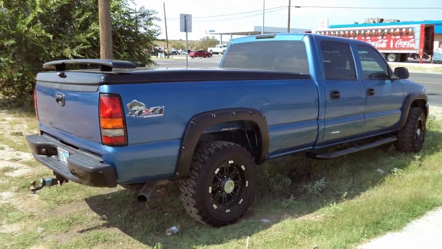 2004 GMC Sierra Heavy Duty 2nd Gen - Image 2 of 6