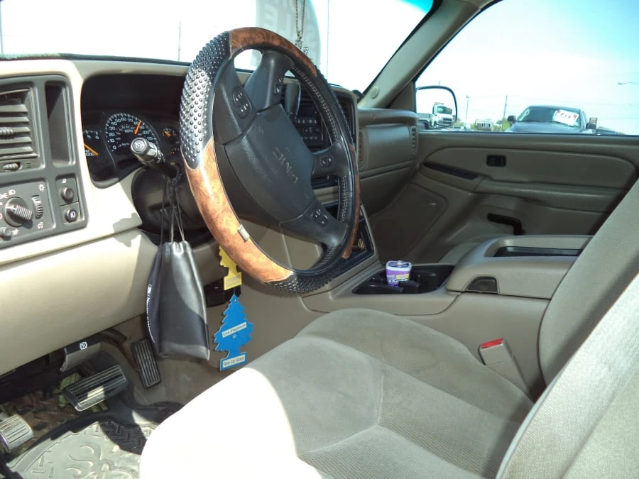 2004 GMC Sierra Heavy Duty 2nd Gen - Image 3 of 6