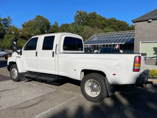 2004 GMC TopKick - Image 20 of 21