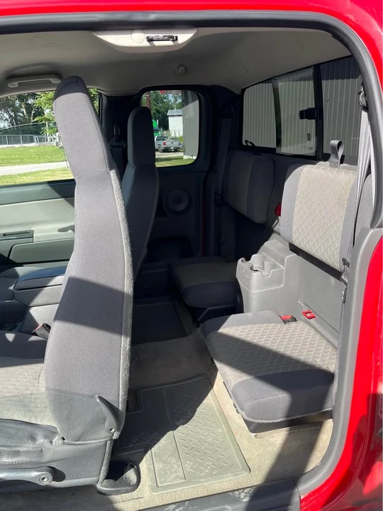 2004 GMC Canyon 1st Gen - Image 8 of 9