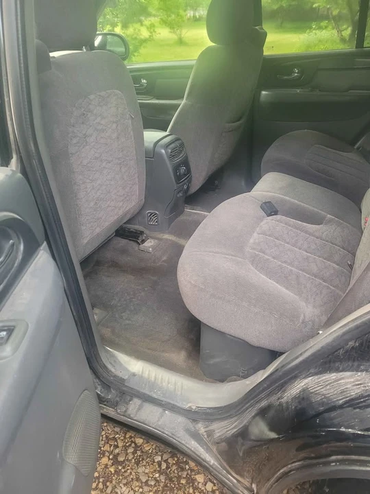2004 GMC Envoy - Image 8 of 10