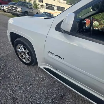 2004 GMC Envoy Denali