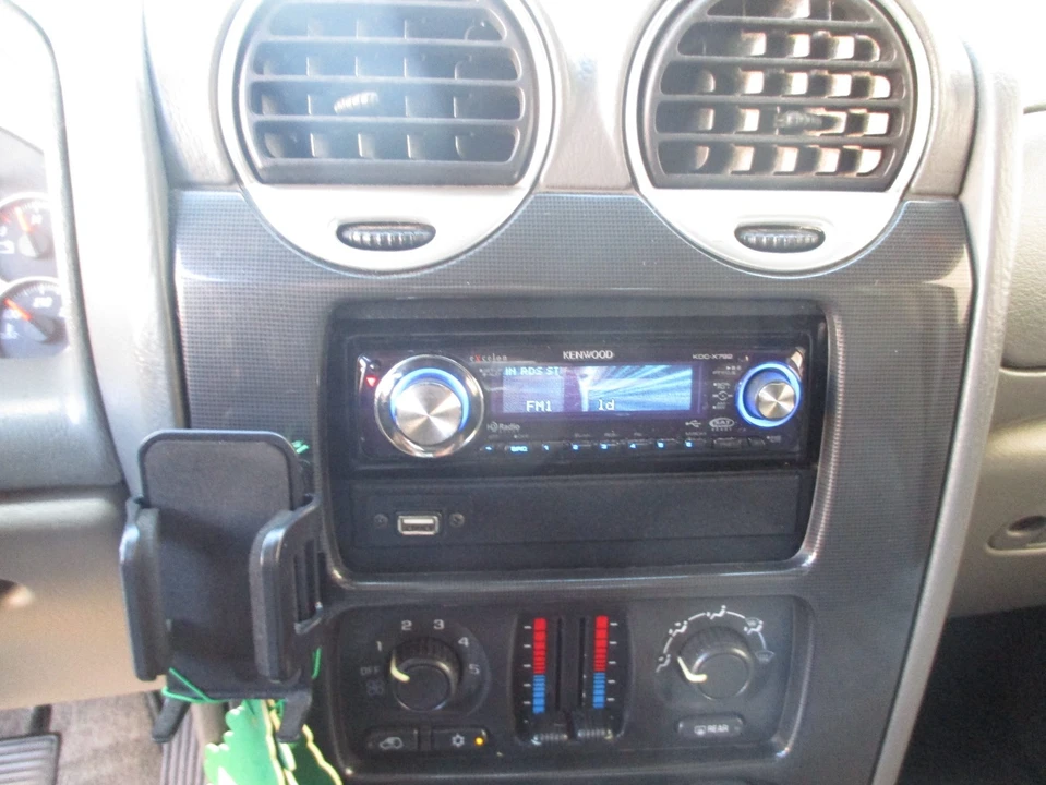 2004 GMC Envoy - Image 19 of 20