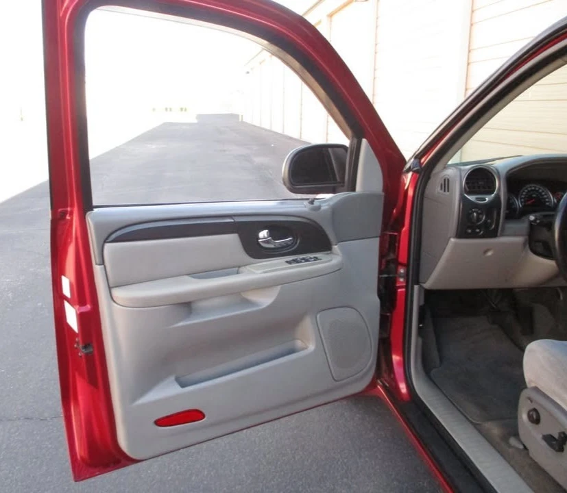 2004 GMC Envoy - Image 8 of 20