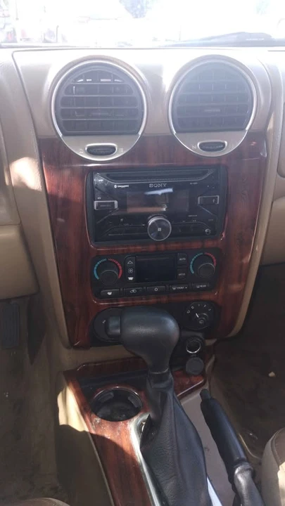 2004 GMC Envoy - Image 6 of 8