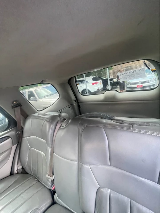 2004 GMC Envoy - Image 13 of 13