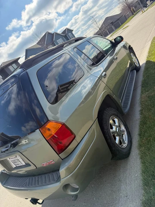 2004 GMC Envoy - Image 8 of 13