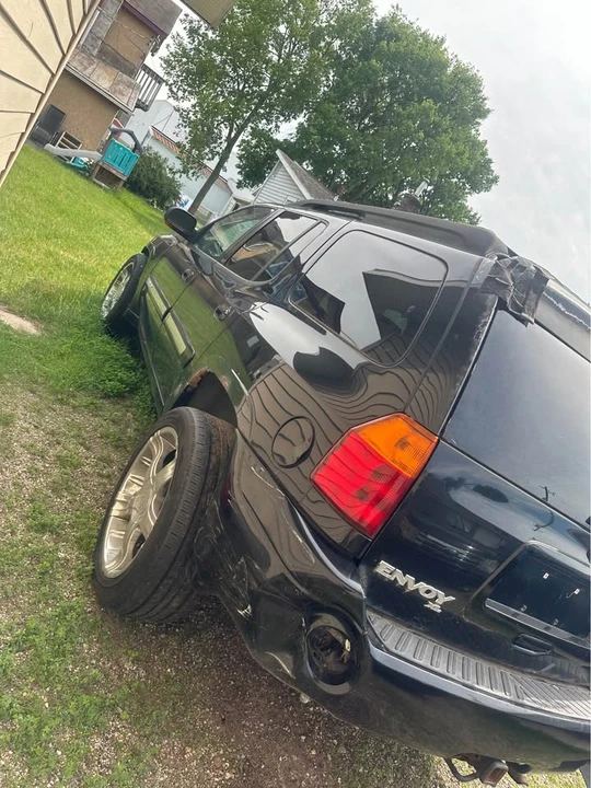 2004 GMC Envoy - Image 4 of 8