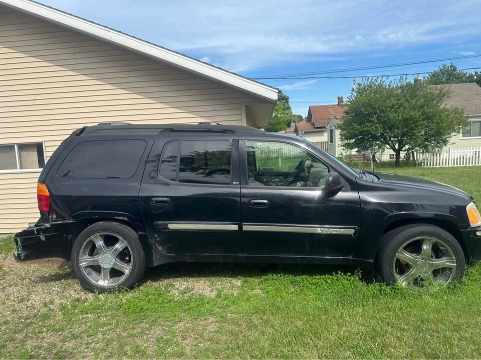 2004 GMC Envoy - Image 2 of 8