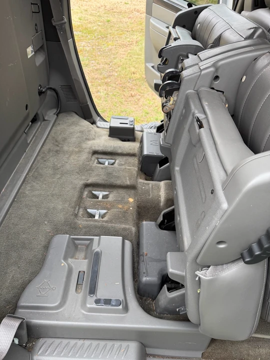 2004 GMC Envoy - Image 9 of 10