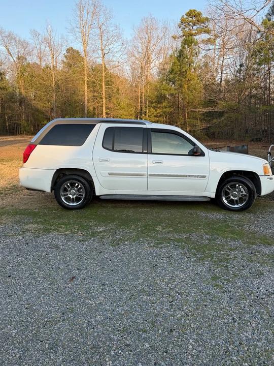 2004 GMC Envoy - Image 2 of 10