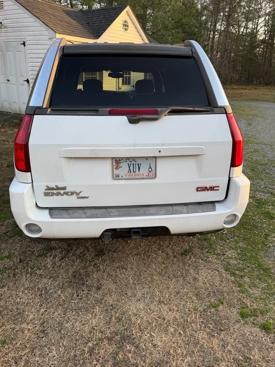 2004 GMC Envoy - Image 4 of 10