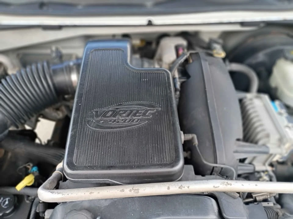 2004 GMC Envoy - Image 14 of 16