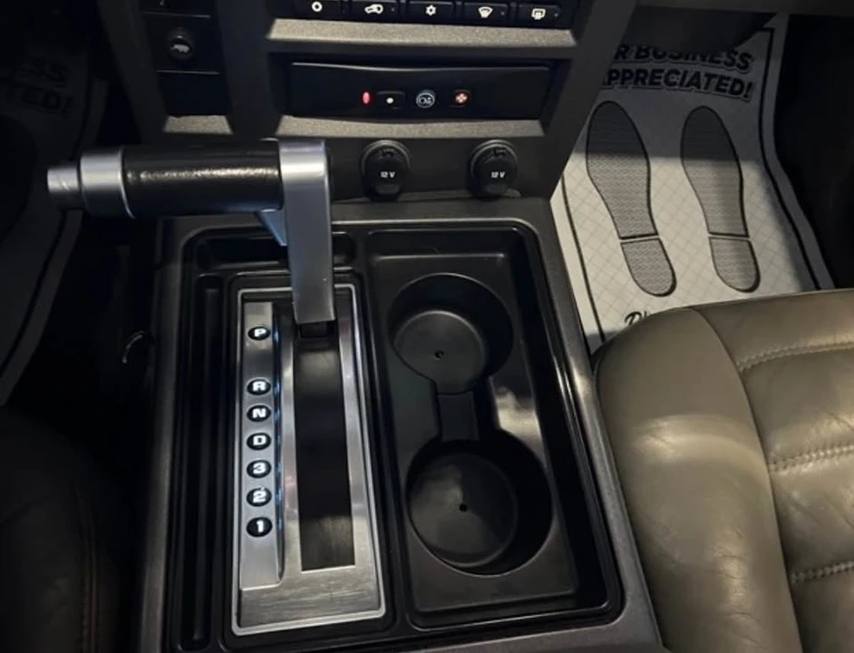 2004 GMC Hummer EV - Image 8 of 10