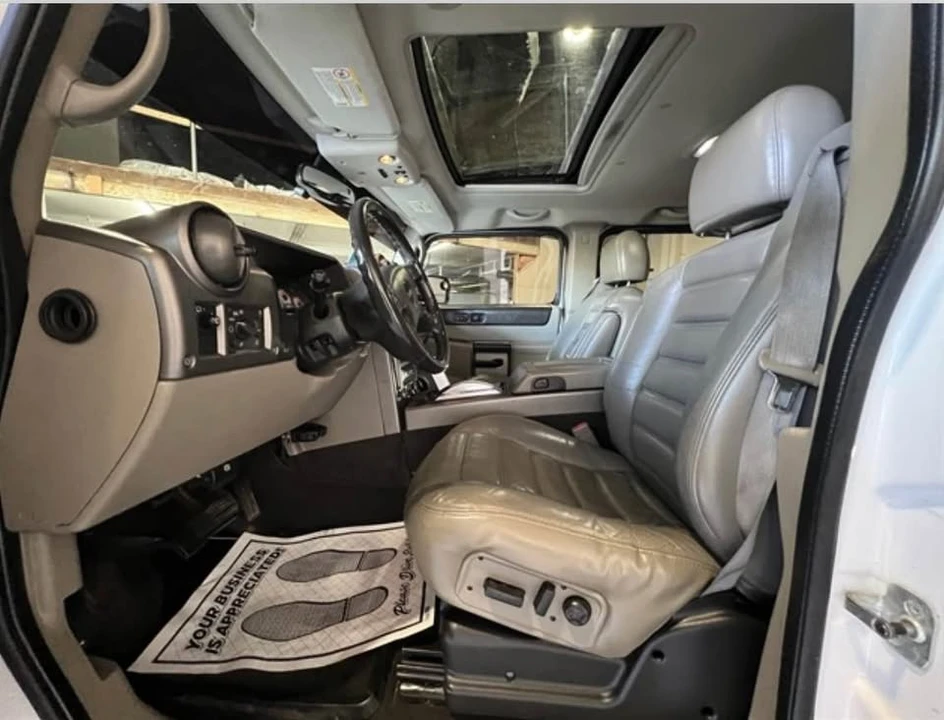 2004 GMC Hummer EV - Image 2 of 10