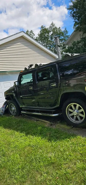 2004 GMC Hummer EV - Image 2 of 2