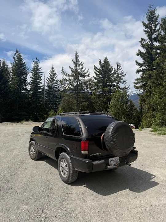 2004 GMC S-15 Jimmy 2nd Gen - Image 2 of 7