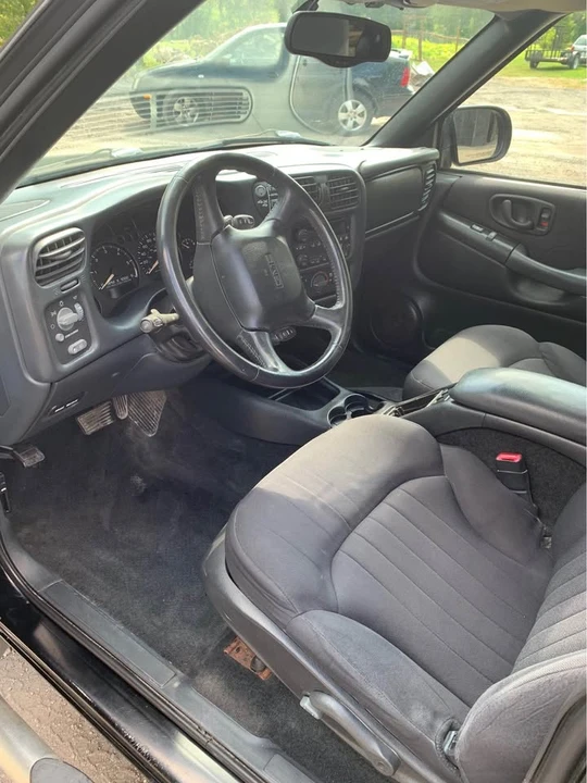 2004 GMC S-15 Jimmy 2nd Gen - Image 6 of 7