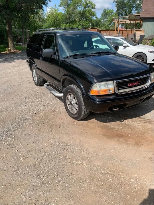 2004 GMC S-15 Jimmy 2nd Gen - Image 2 of 7