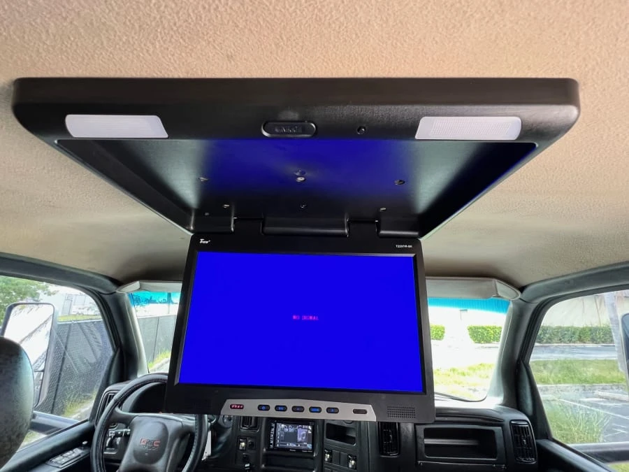 2004 GMC TopKick - Image 21 of 27