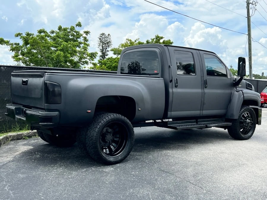 2004 GMC TopKick - Image 25 of 27