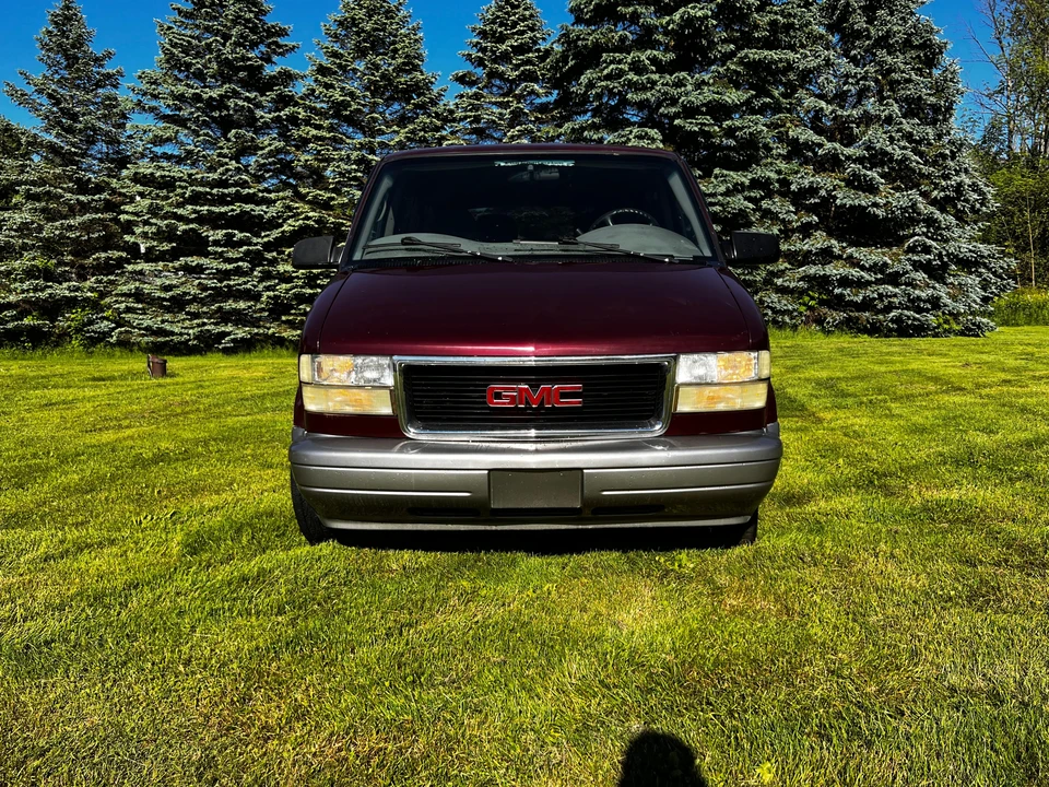 2004 GMC - Image 6 of 31