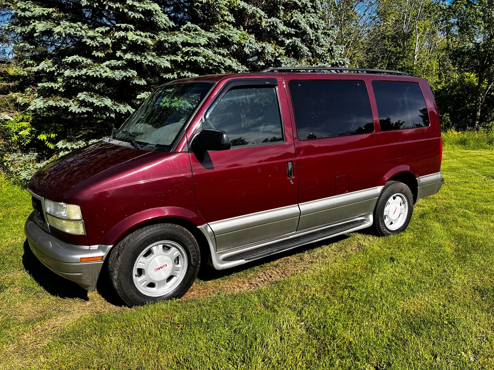 2004 GMC - Image 12 of 31