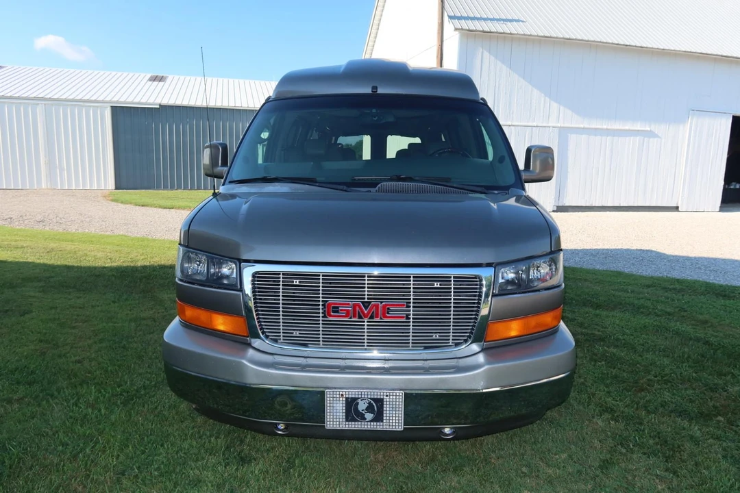 2004 GMC Savana - Image 15 of 31