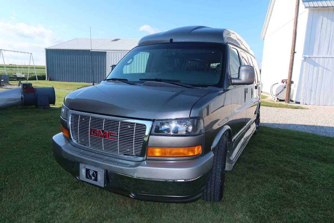 2004 GMC Savana - Image 14 of 31