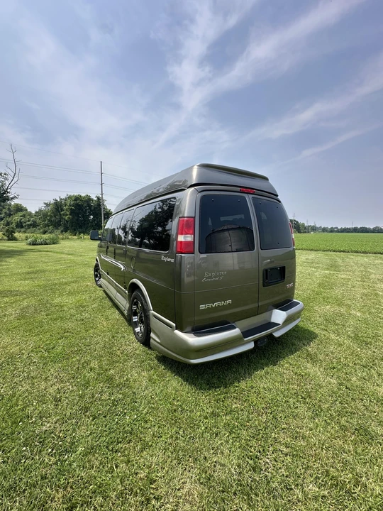 2004 GMC Savana - Image 20 of 31