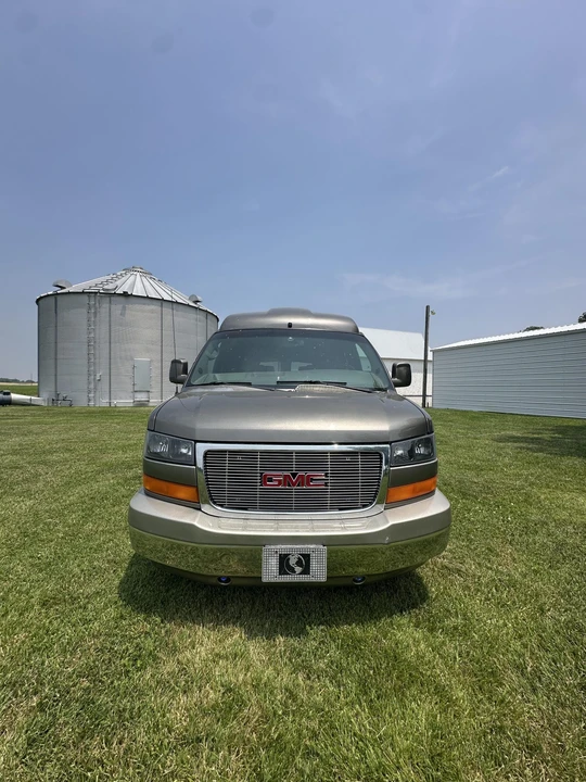 2004 GMC Savana - Image 16 of 31