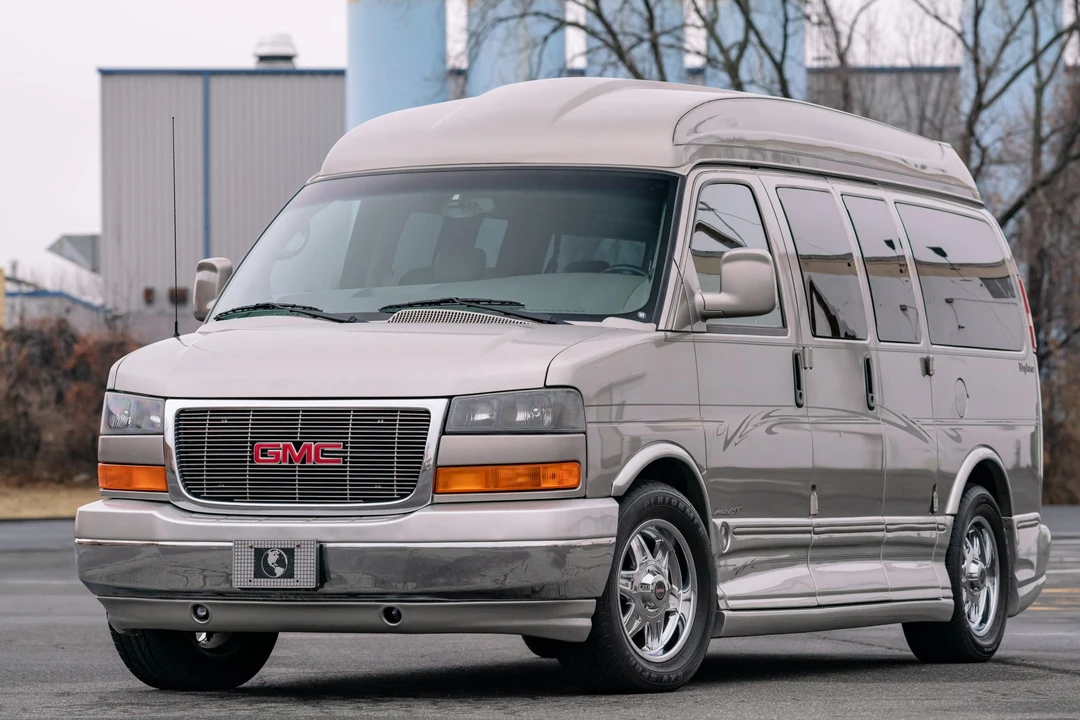 2004 GMC Savana - Image 5 of 31