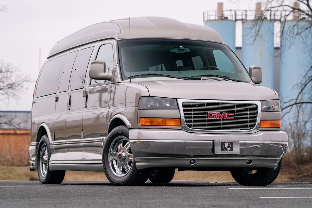 2004 GMC Savana - Image 22 of 31