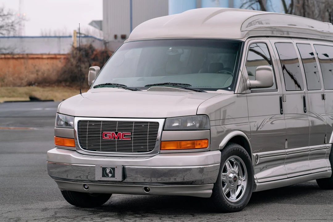 2004 GMC Savana - Image 25 of 31