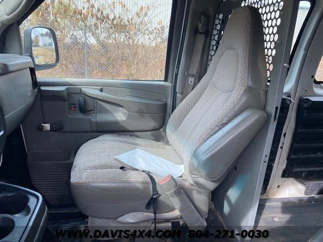2004 GMC Savana - Image 12 of 12