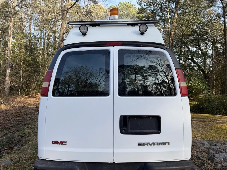 2004 GMC Savana - Image 5 of 20
