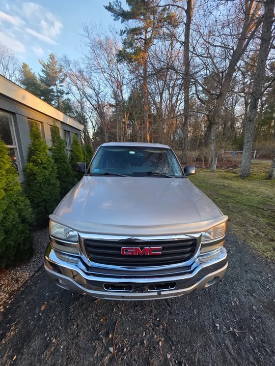 2004 GMC Sierra 2nd Gen - Image 10 of 12